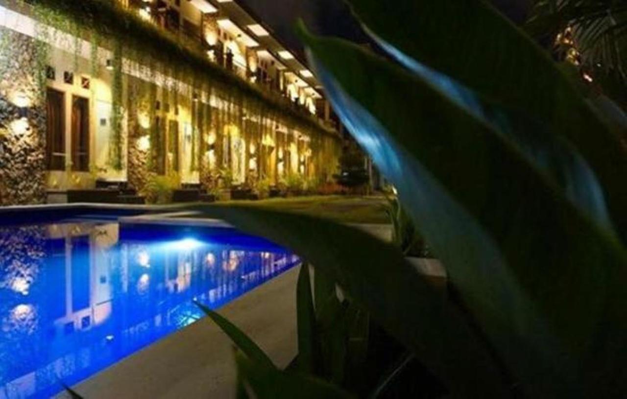 Pondok Jempiring Kuta Bali Hotel Kültér fotó